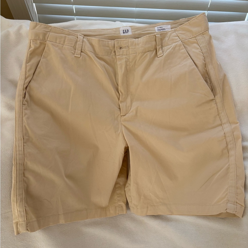 GAP Women’s Khaki Flat Front Shorts